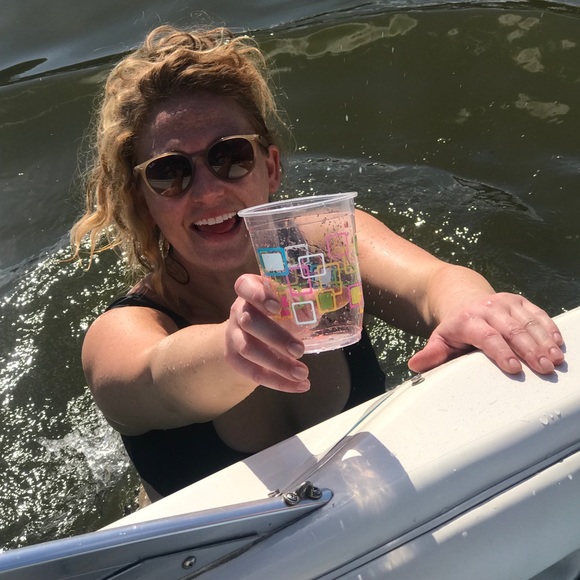 hey y’all! i’m Jetta 🍑 - Picture 4 of 5